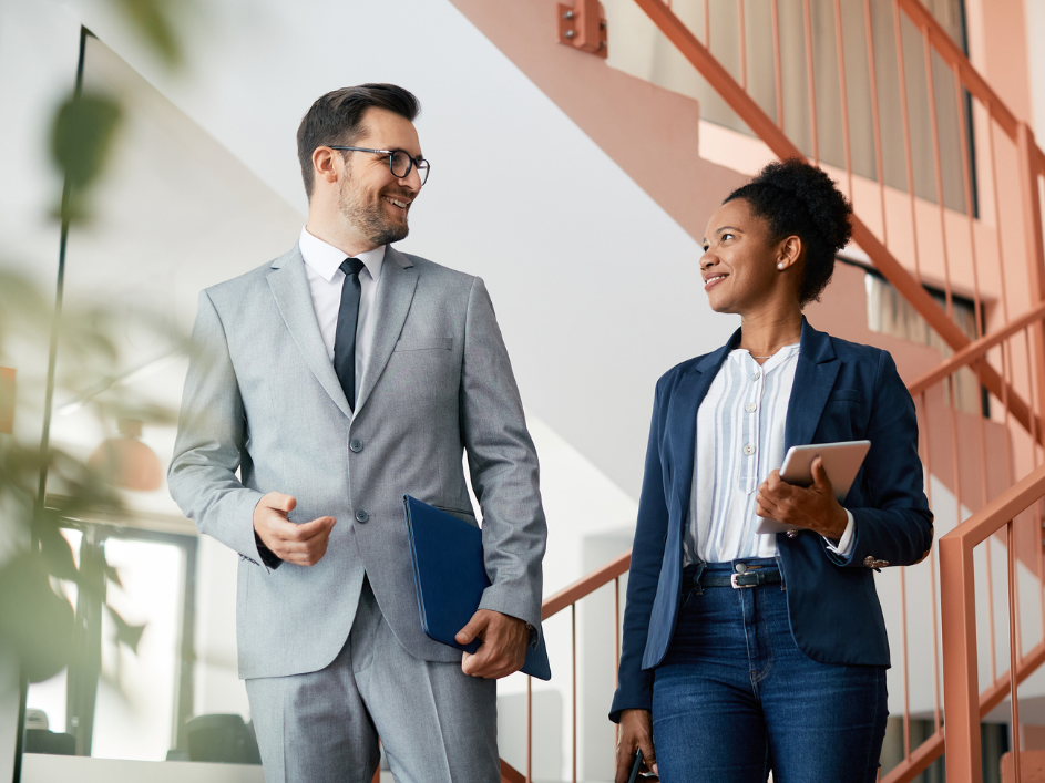 A business student speaking with an advisor.